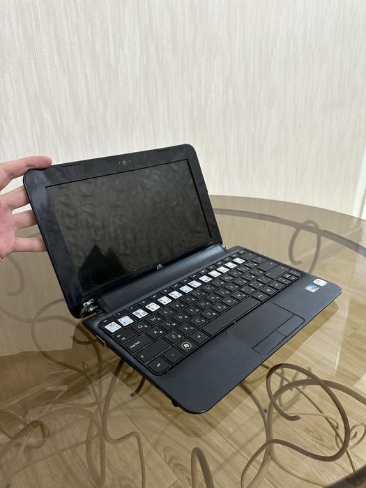 Noutbuk HP zapchastga obketila