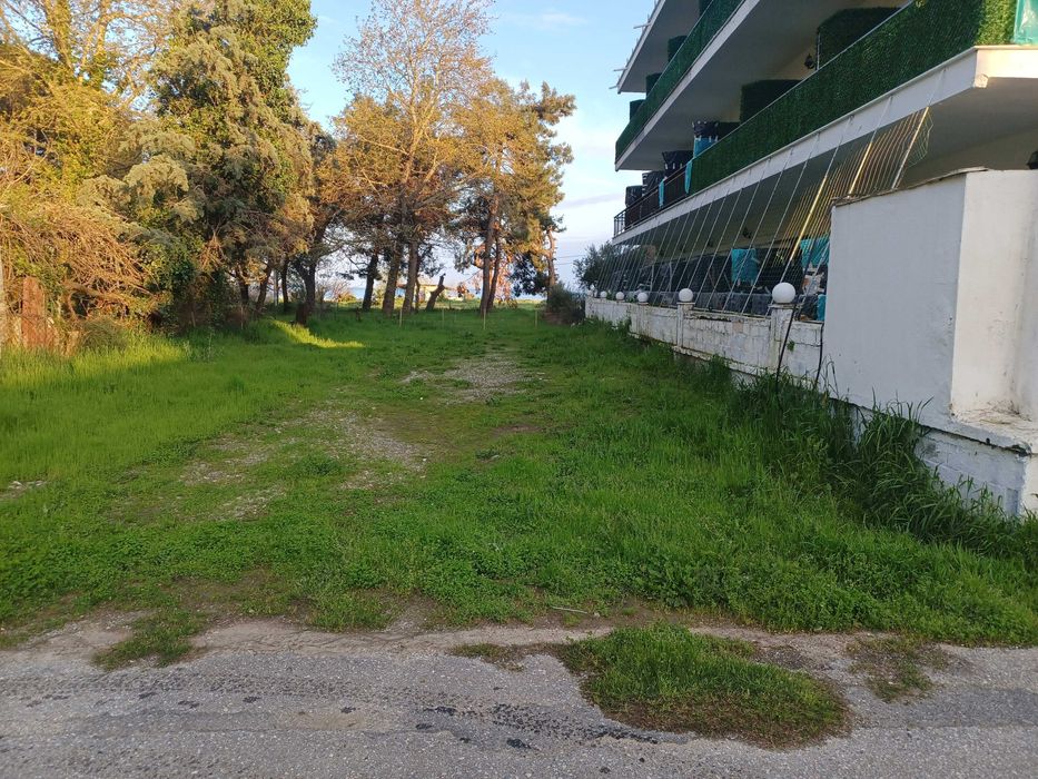 Продава се парцел до морето с площ 298 м2 в Аспровалта, Гърция