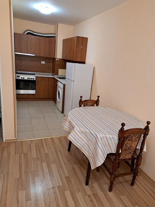 Дава се под наем Двустаен апартамент в Бургас, Меден рудник - зона Б - 68 кв.м за 382.5 € - Снимка #5