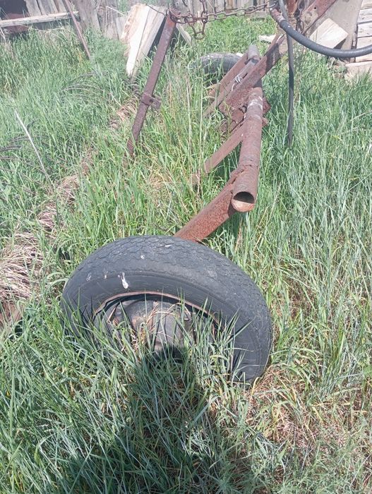 Продам трактор Т16