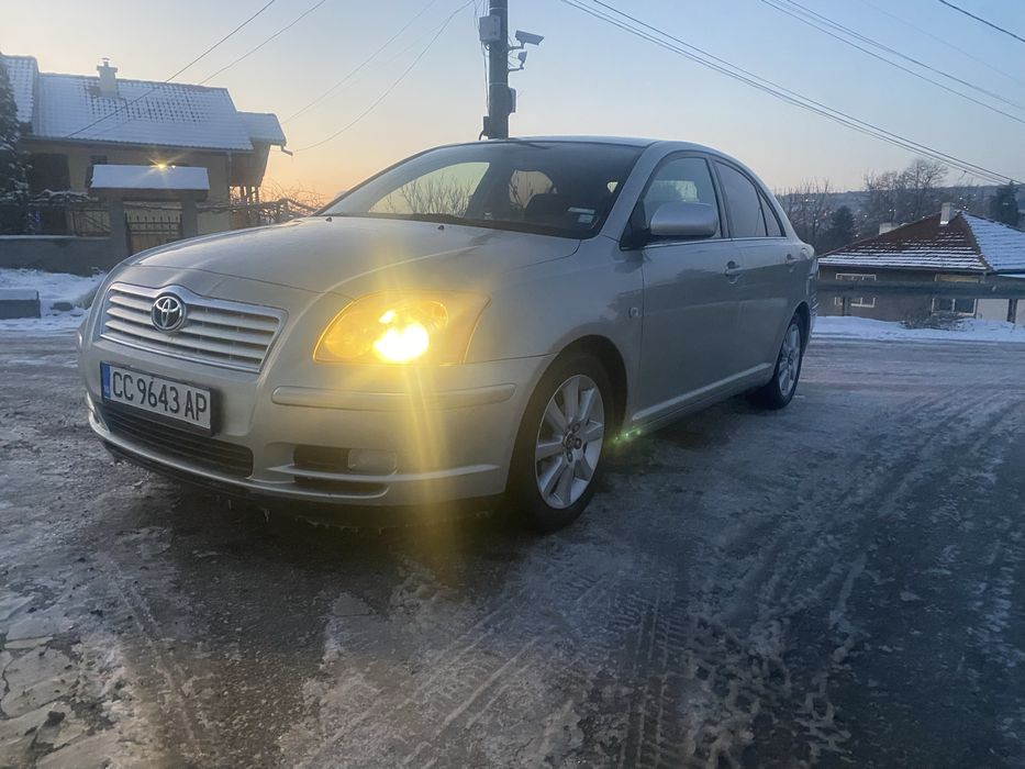 Toyota avensis 1.8 бензин