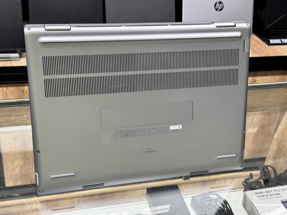 DELL Precision 7670 Core i7-12850HX ram 32  ssd 512 RTX A1000 4Gb