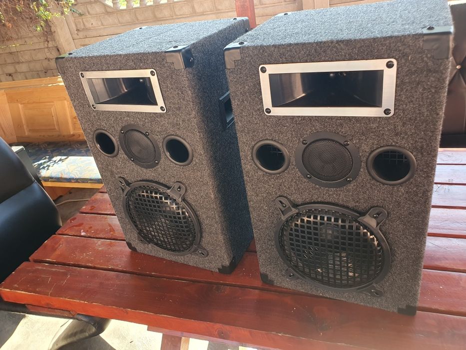 Boxe camera sau aier liber sunet clar