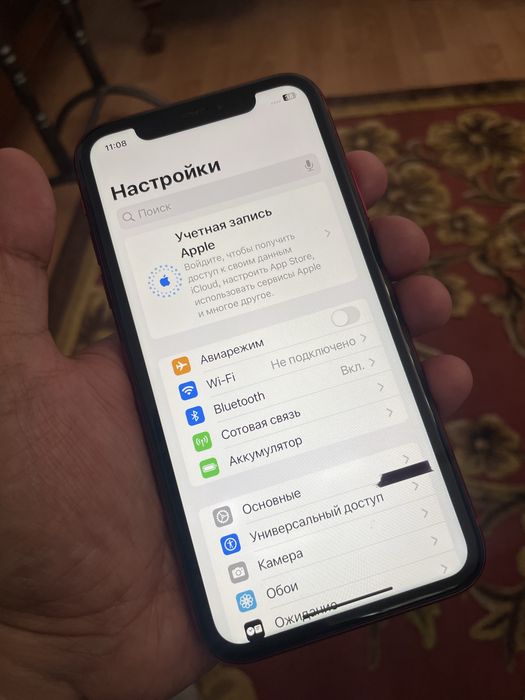 iPhone XR / 64GB / Product Red