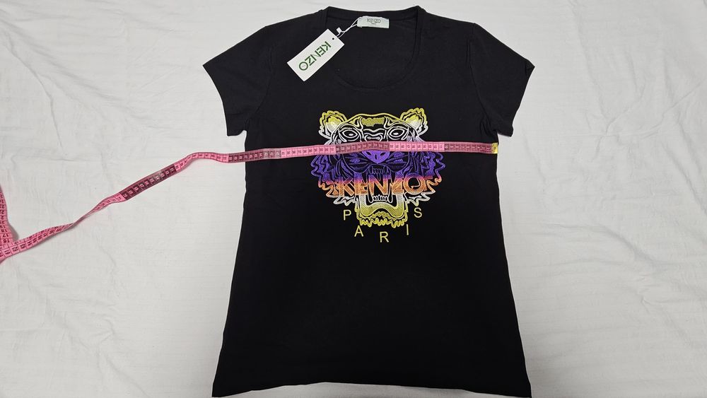 Tricouri de dama si barbati diferite mărimi si culori