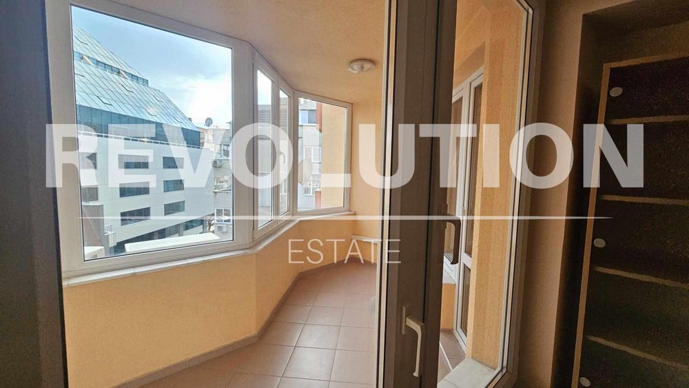 Дава се под наем Тристаен апартамент в Варна, Окръжна болница - 126 кв.м за 600 € - Снимка #10