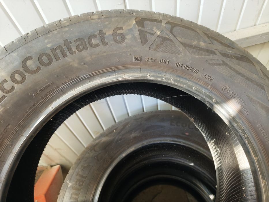 215/65/17 Continental