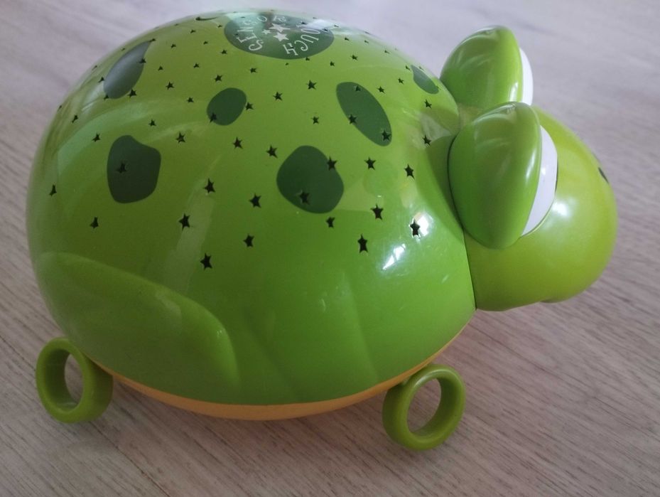 Лампа костенурка с подарък 2 играчки за развиване на ума