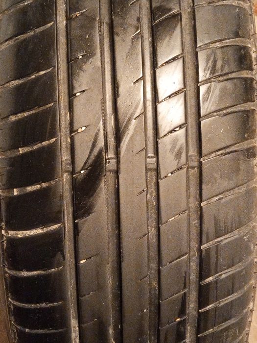 Авто шины 4 шт комплект