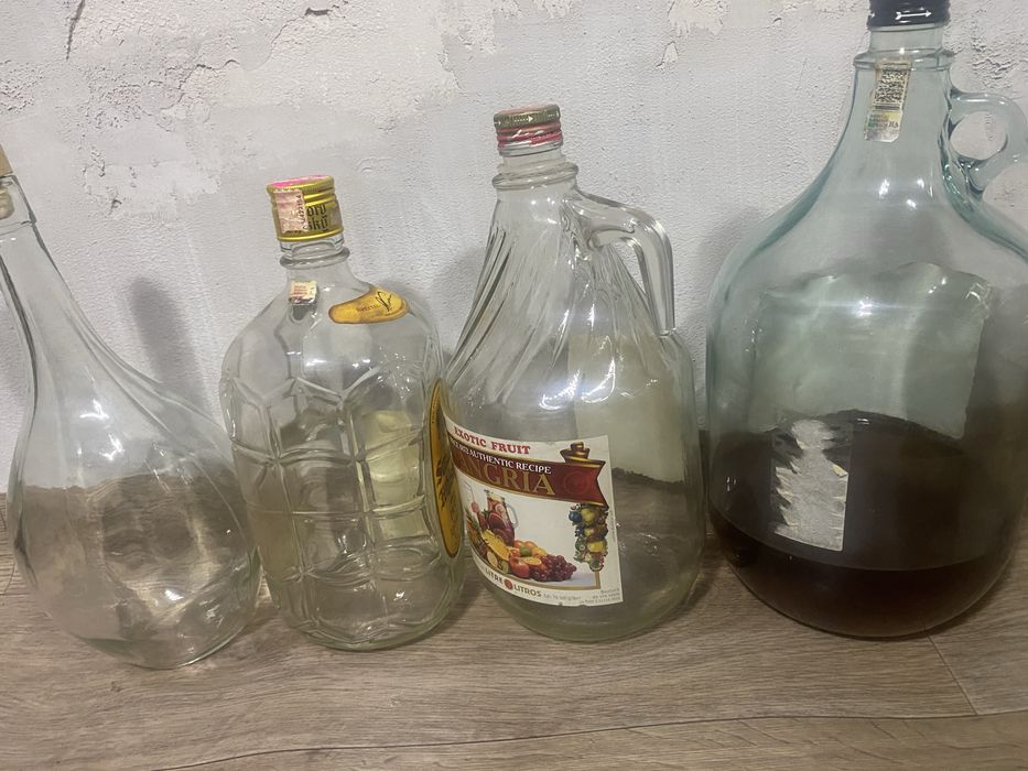 Бутылки для вина продам