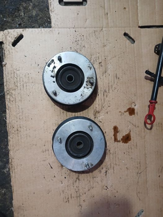 Передние Чашки БМВ Е34