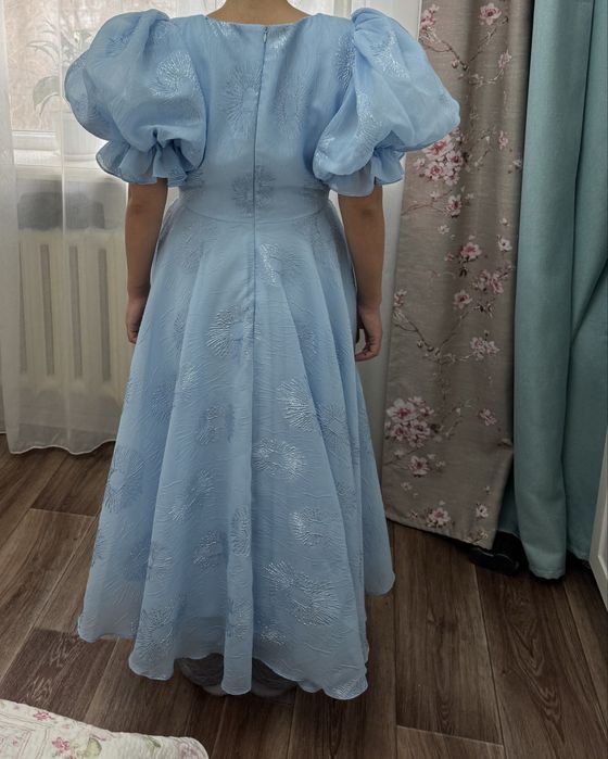 Срочно продам платье