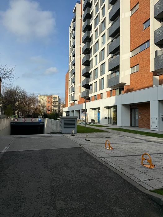 Inchiriez loc parcare Lidl Marasti exterior &interior