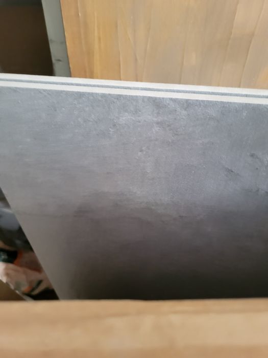 Продам плитку .60×120.серого цвета 5 шт.