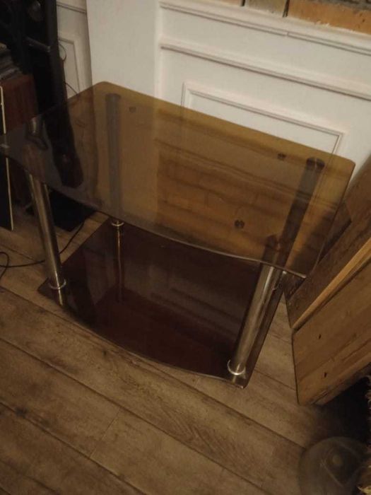 стеклянная тумба