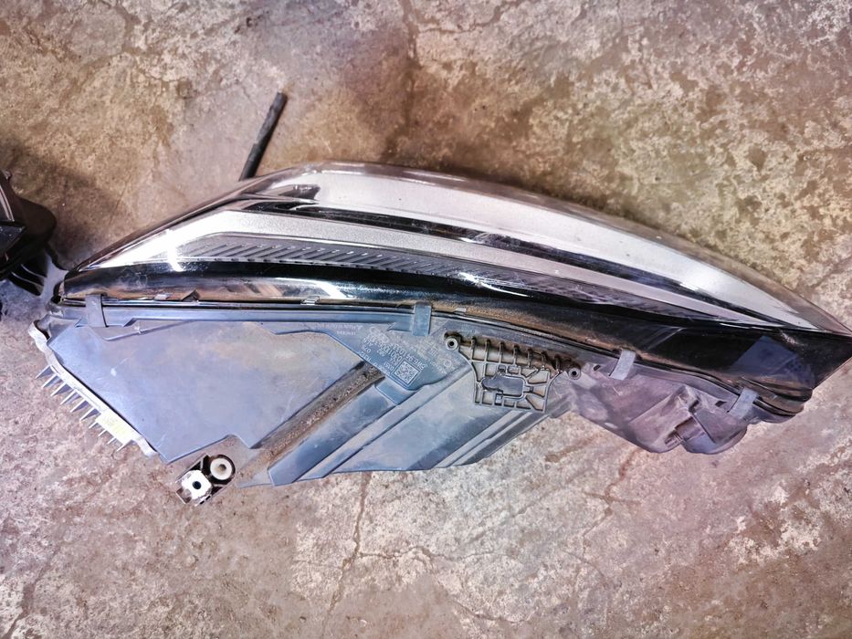 Ляв фар Audi A5 8W B9 full led 2019 2бр налични фарове Ауди А5