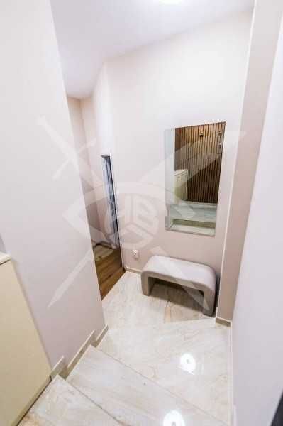 Продава се Двустаен апартамент в Бургас, Лазур - 88 кв.м за 1063 €/кв.м - Снимка #3