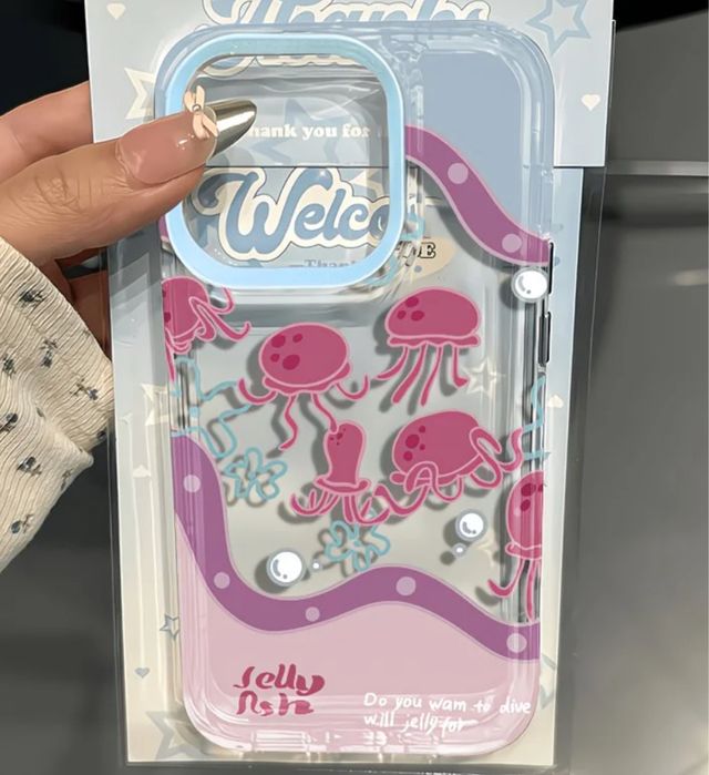 Абсолютно новые чехлы на iphone 15 pro max