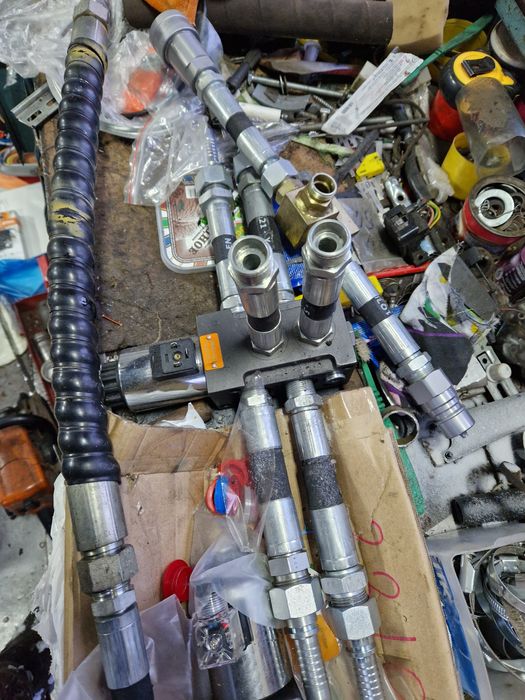 Гидрораспределитель, дивертор.