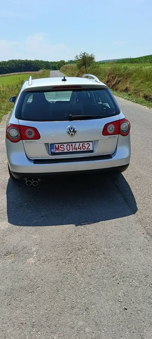 Vând Volkswagen Passat B6 Variant 2.0 TDI