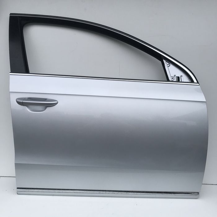 Usa dr fata vw Passat B7  2011-2015 cod de culoare LA7W