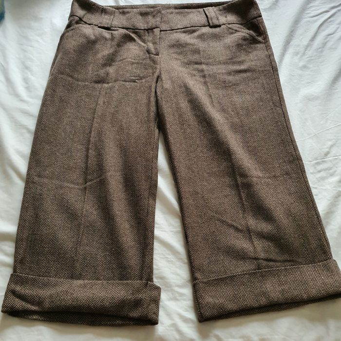Pantaloni de stofa trei sferturi