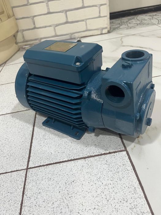 Насос водяной новый помпа