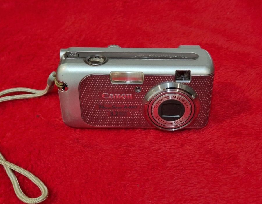 Aparat Photo  / camera Canon fără accesorii, funcționează cu baterii