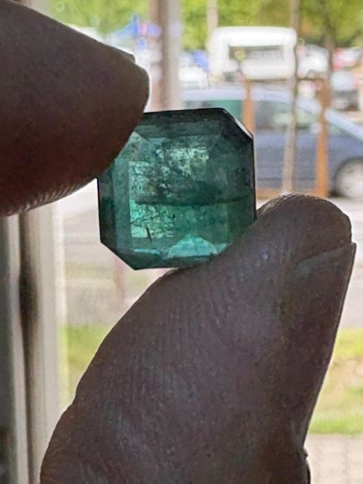 Vand Emerald natural 8.87ct din Zambia cu certificat IGI