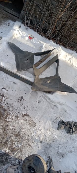 Запчасти Митсубиси Галант Е33