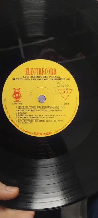 vând disc de vinil rar cu semnarura de la Luis Alberto Del Paranā