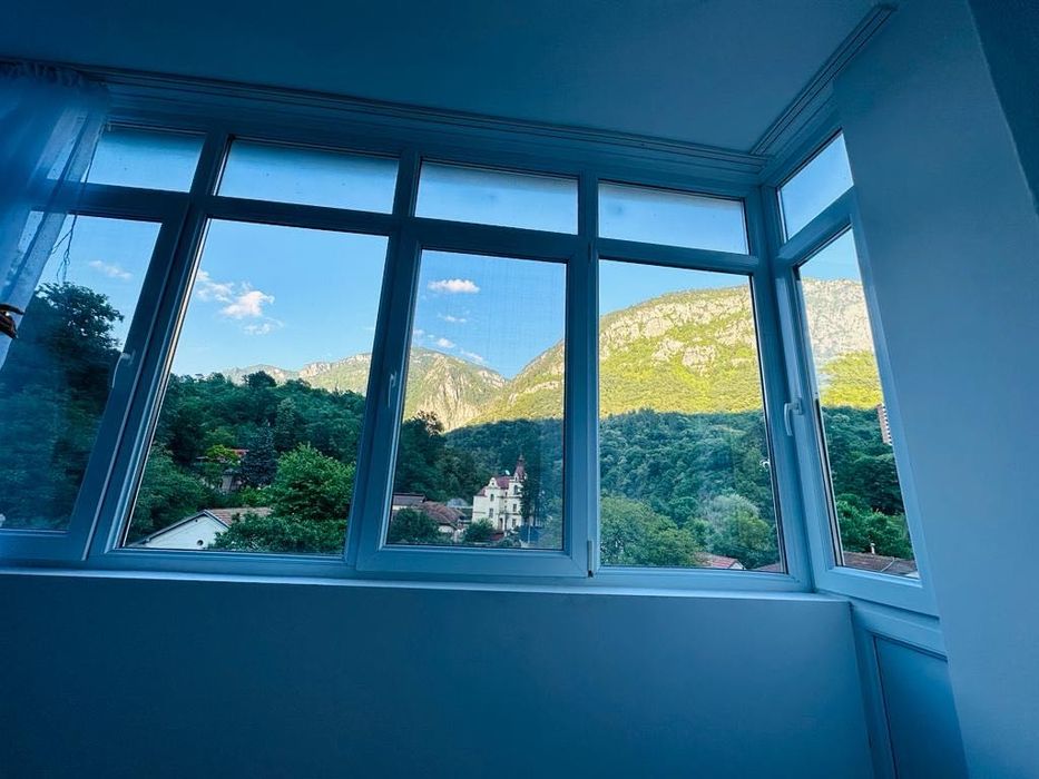 Apartament decomandat,luminos și liniștit-83 m²,vedere spectaculoasă