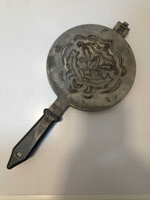 Вафельница печенница на газовую плиту. Форма для выпечки.