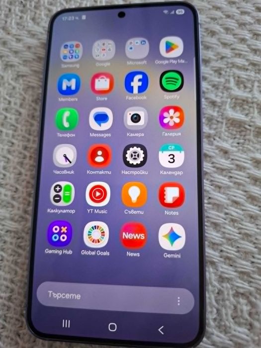 Продавам Samsung S24 в гаранция
