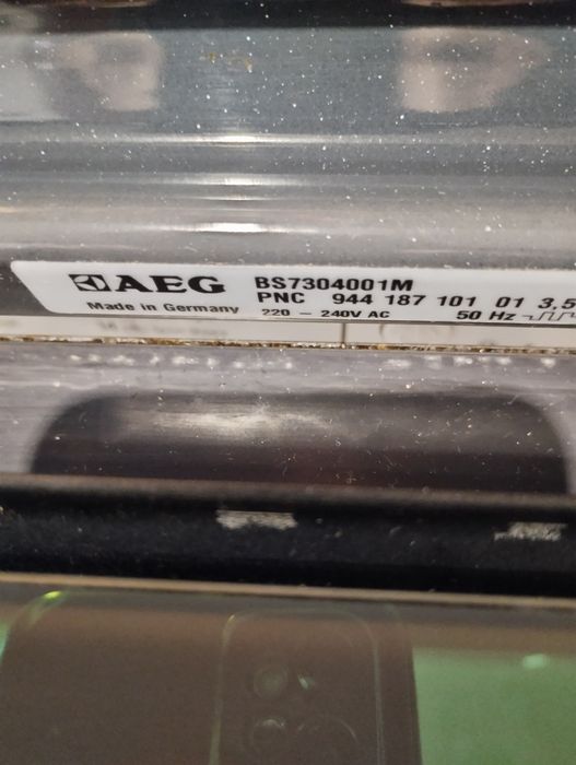 Мултифункционална фурна AEG Competence Конвектомат Steam