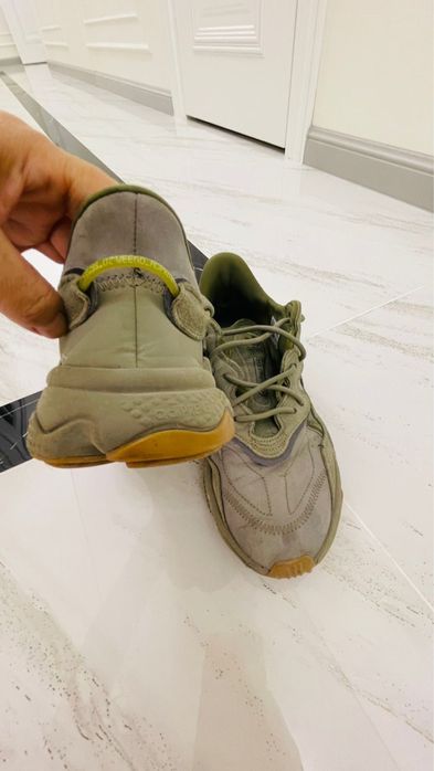 Кроссовки Adidas оригинал 41-42размер