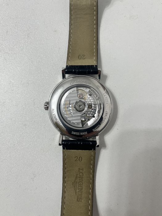 Часы Longines Presence