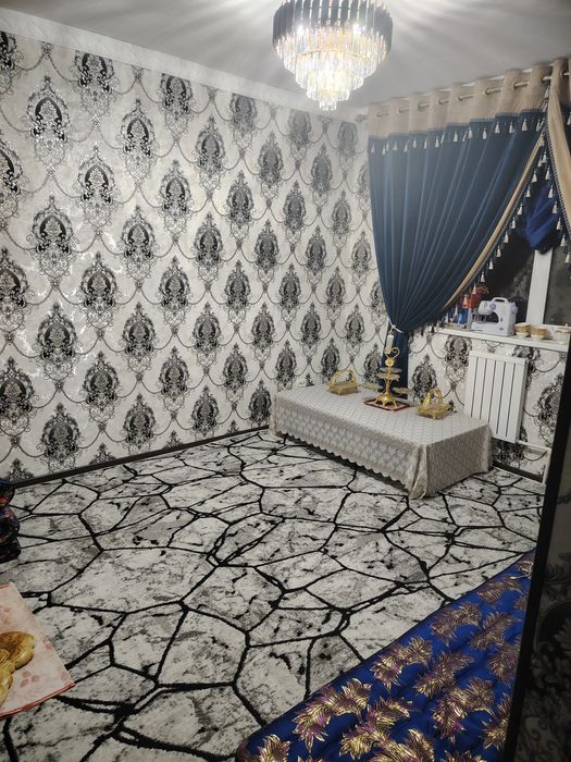 Kvartira sotiladi hamma sharoitlari bor 3xonali birinchi itaj