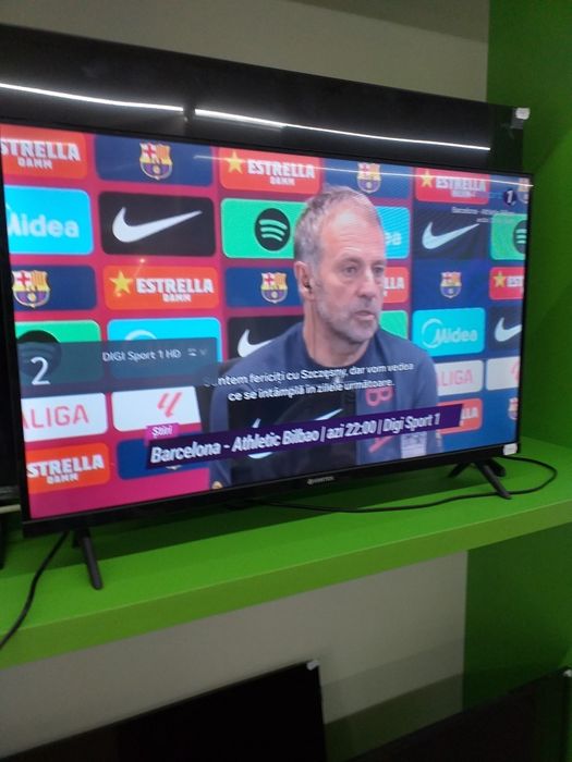 Vand  Smart TV Vortex
