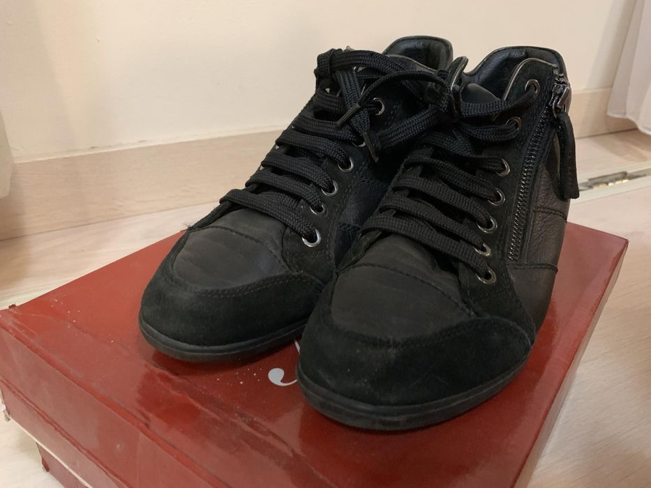 Маратонки с цип и велур