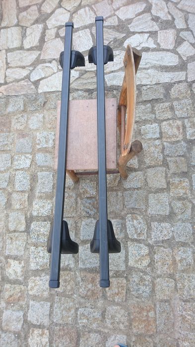 Продавам напречни греди THULE