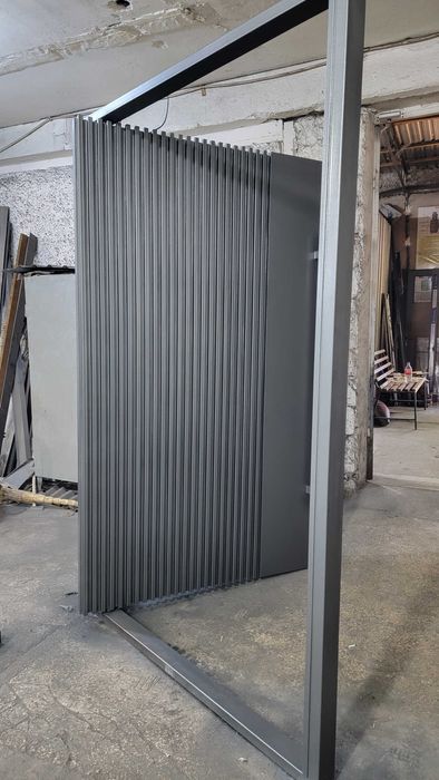 Двери железные, двери хай тек, temir eshik, стеклянные двери, входные