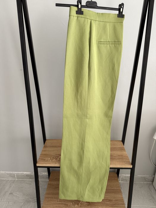 Дамски панталон с лен Mango зелен размер М