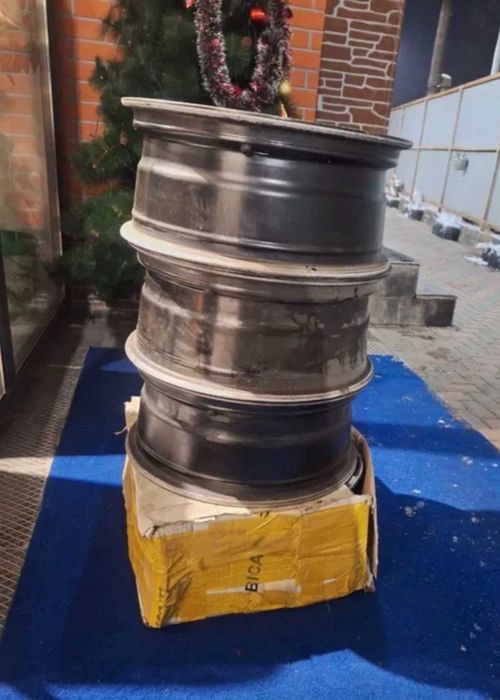 Литые диски оригинал, отличное состояние