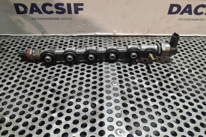 Rampa injectoare 0445214230 / 8201040904 0445214230 / 8201040904 Niss