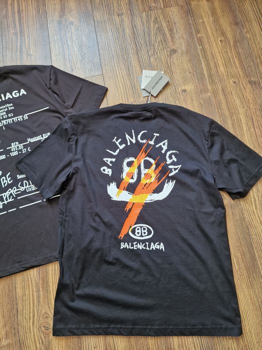 Страхотна мъжка тениска BALENCIAGA размер 2XL