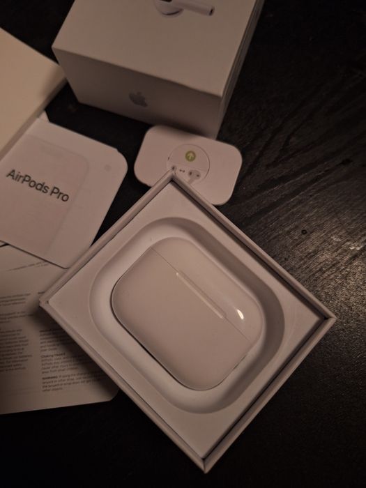 Apple airpods Pro 3 nefolosite