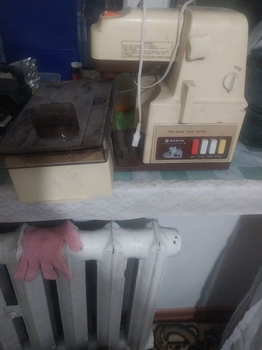 Кухонный комбайн,,