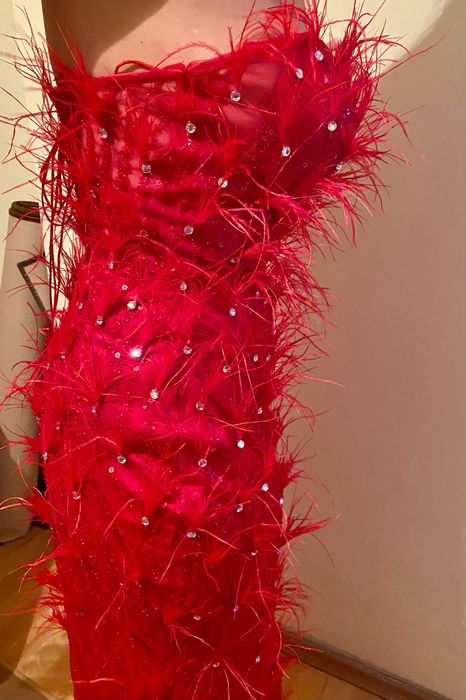 Официална червена рокля - чисто нова