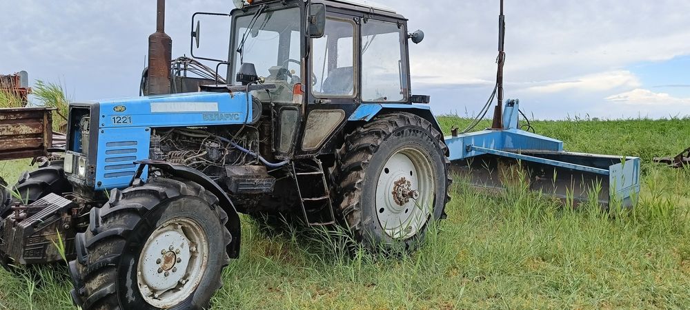 Мтз трактор 1221